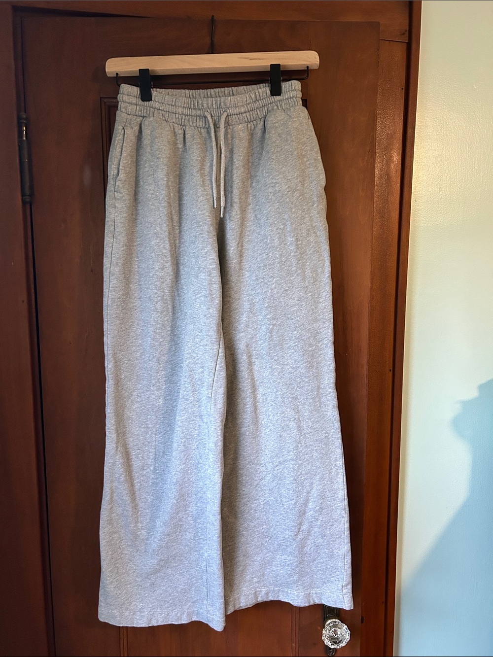 Old Navy Light Gray Straight Wide-Leg Track Pants